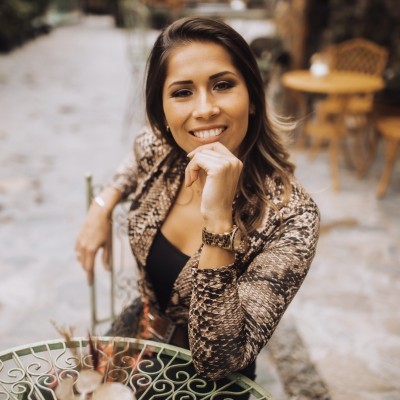 Foto retrato de Karla Saavedra